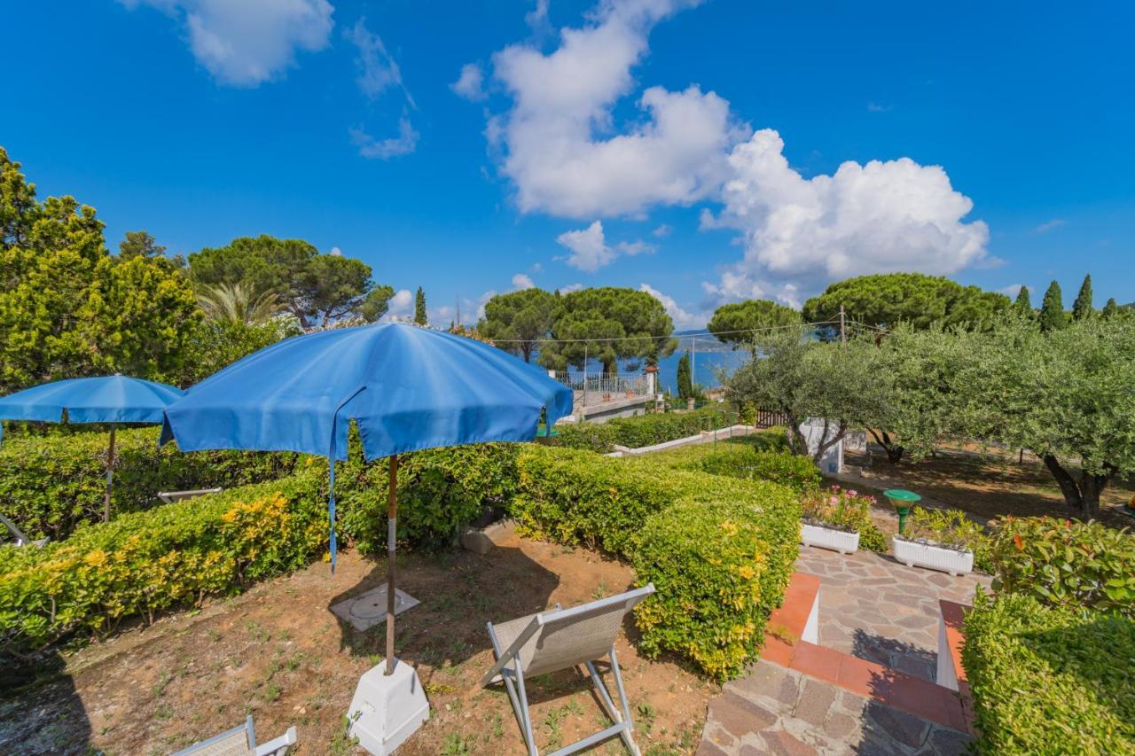 Residence Baia Delle Grazie Casa Morcone Eksteriør bilde